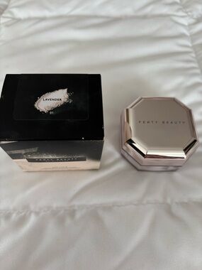 Fenty Beauty Lavender Glow Highlighter in Rose-Gold Compact